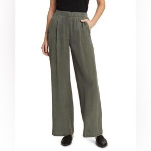 Eileen Fisher Olive Green Wide Leg Tencel
Twill Pleated Pants , sz : large